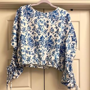 NWT* Missguided OPEN BALLOON SLEEVE TOP PORCELAIN